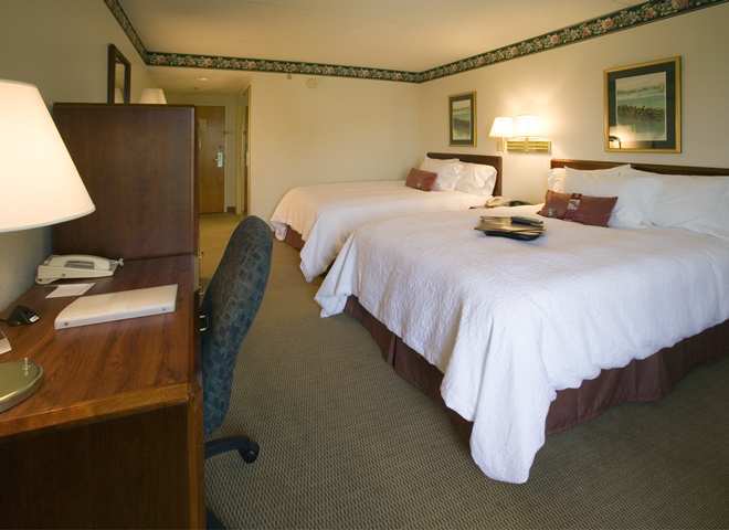 Hampton Inn Clarksville Room photo